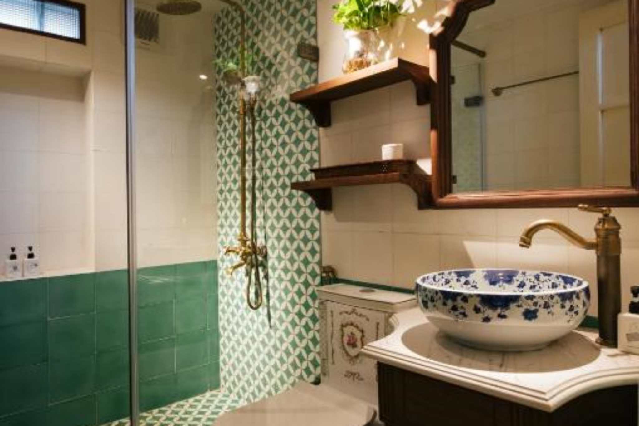 Thiết kế phòng tắm tại phòng ngủ