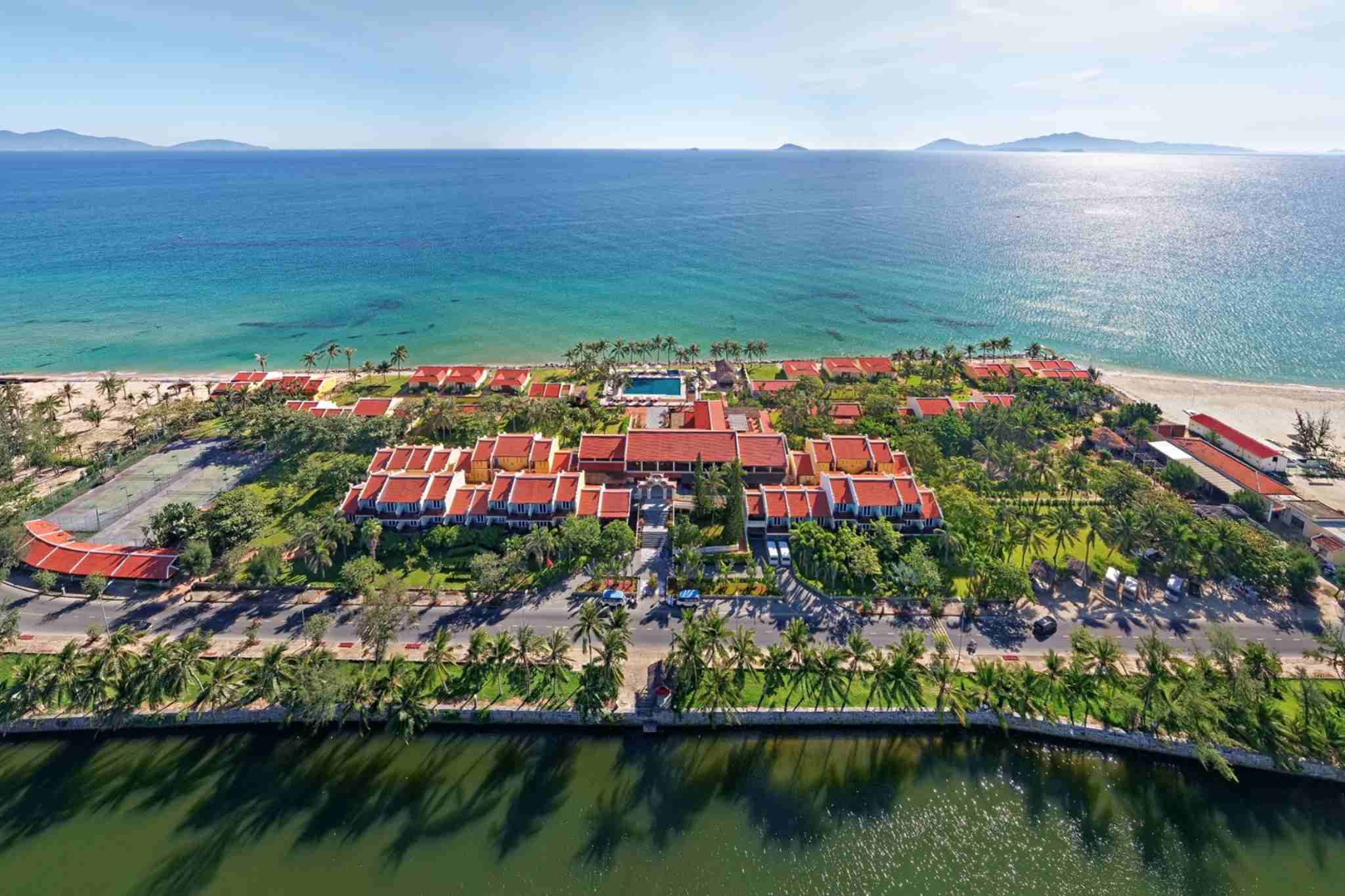 Victoria Hội An Beach Resort & Spa    