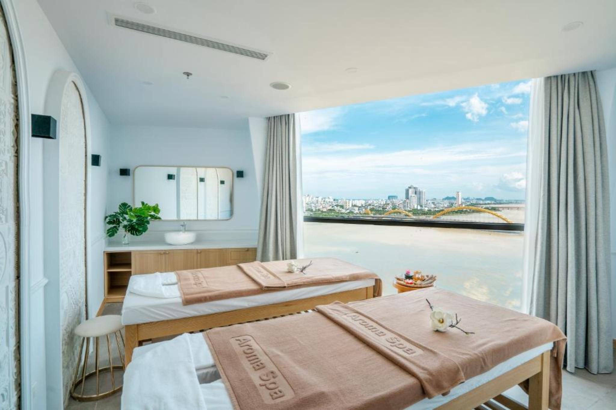 tầm nhìn của Haian Riverfront Hotel Da Nang