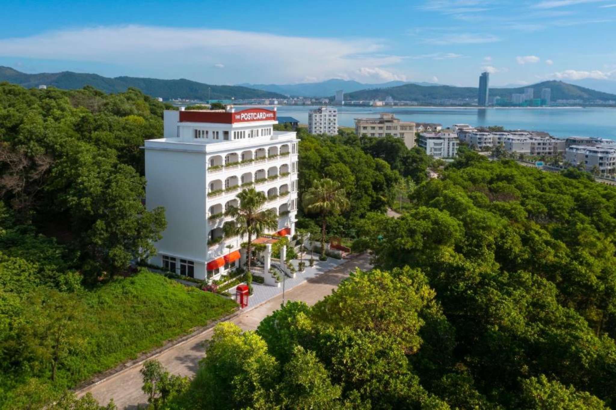 The Postcard xứng đáng là ngôi vương trong danh sách khách sạn 3 sao tại Quảng Ninh