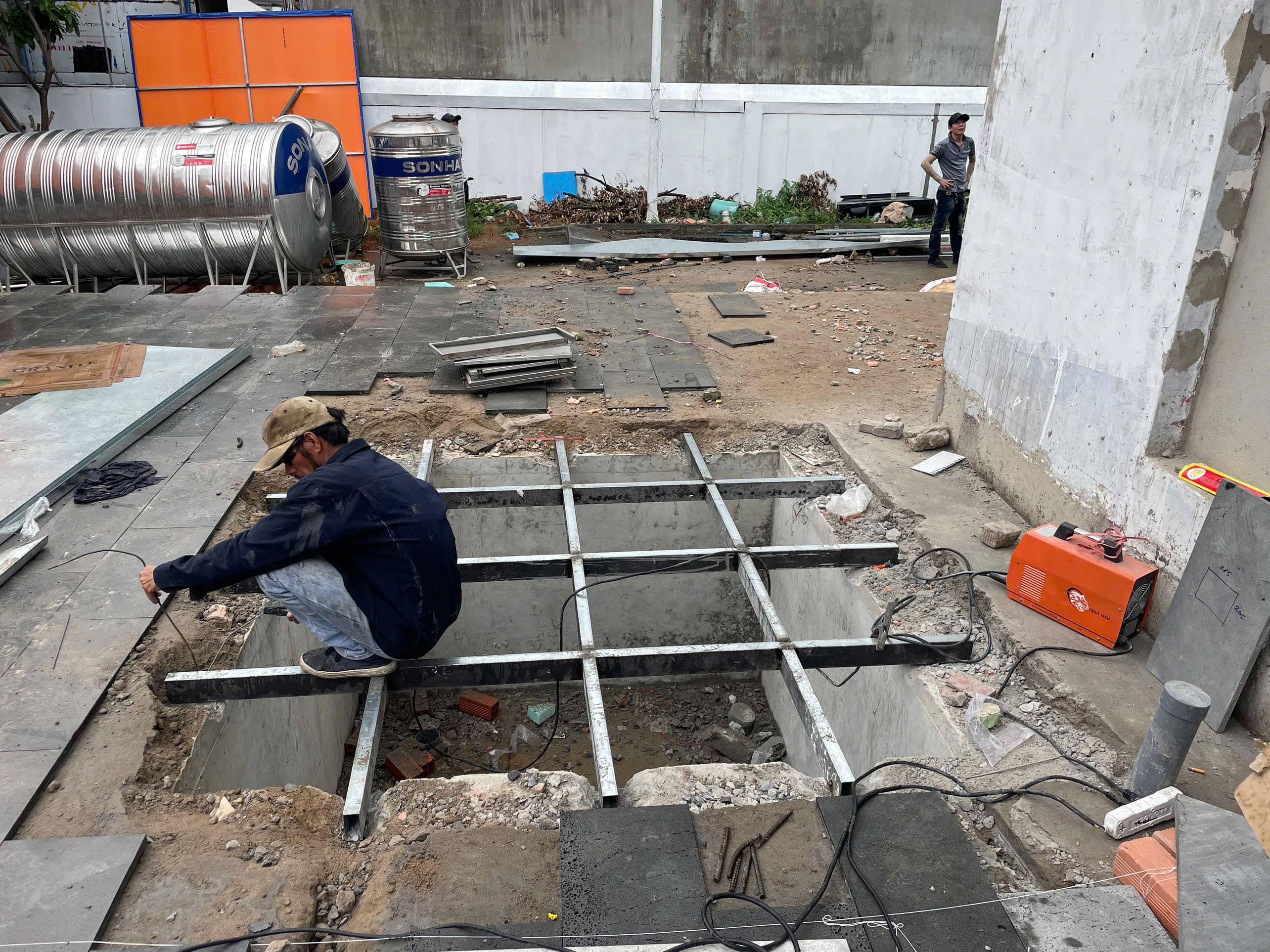 thi công nhà hàng The Gangs Airport tại Gò Vấp