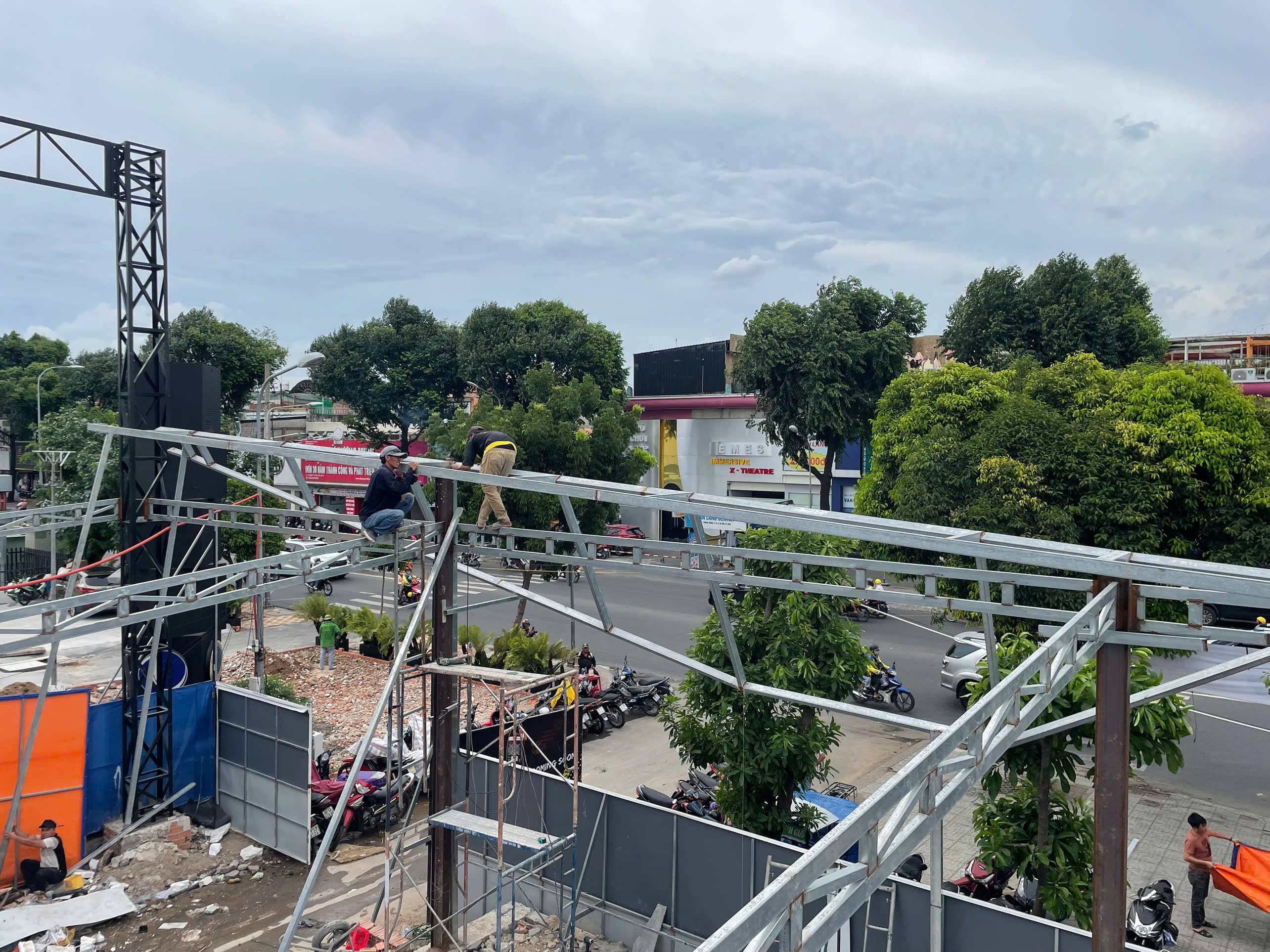 thi công nhà hàng The Gangs Airport tại Gò Vấp