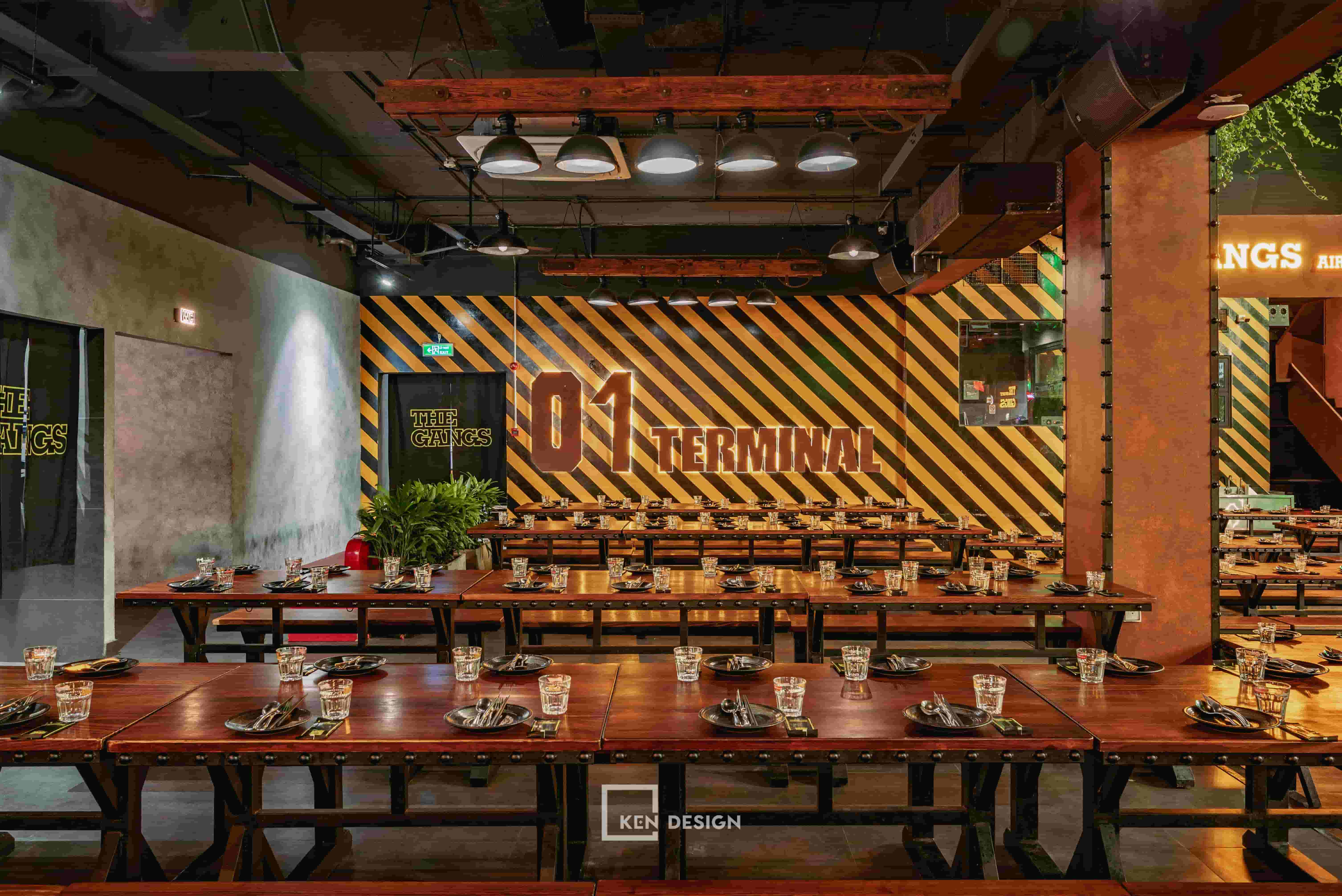 thi công nhà hàng The Gangs Airport tại Gò Vấp