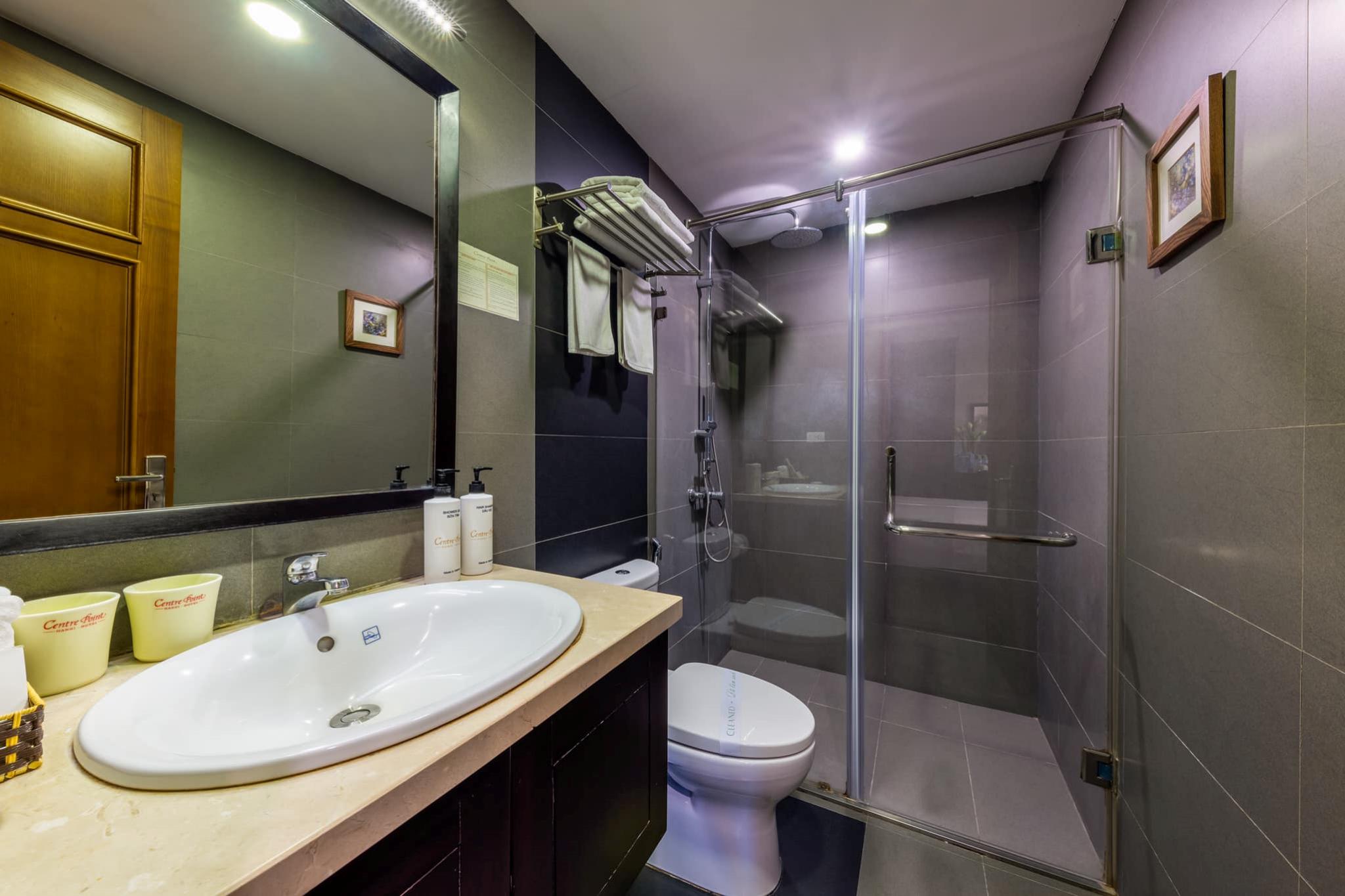 thi công nội thất khách sạn giá rẻ tối giản