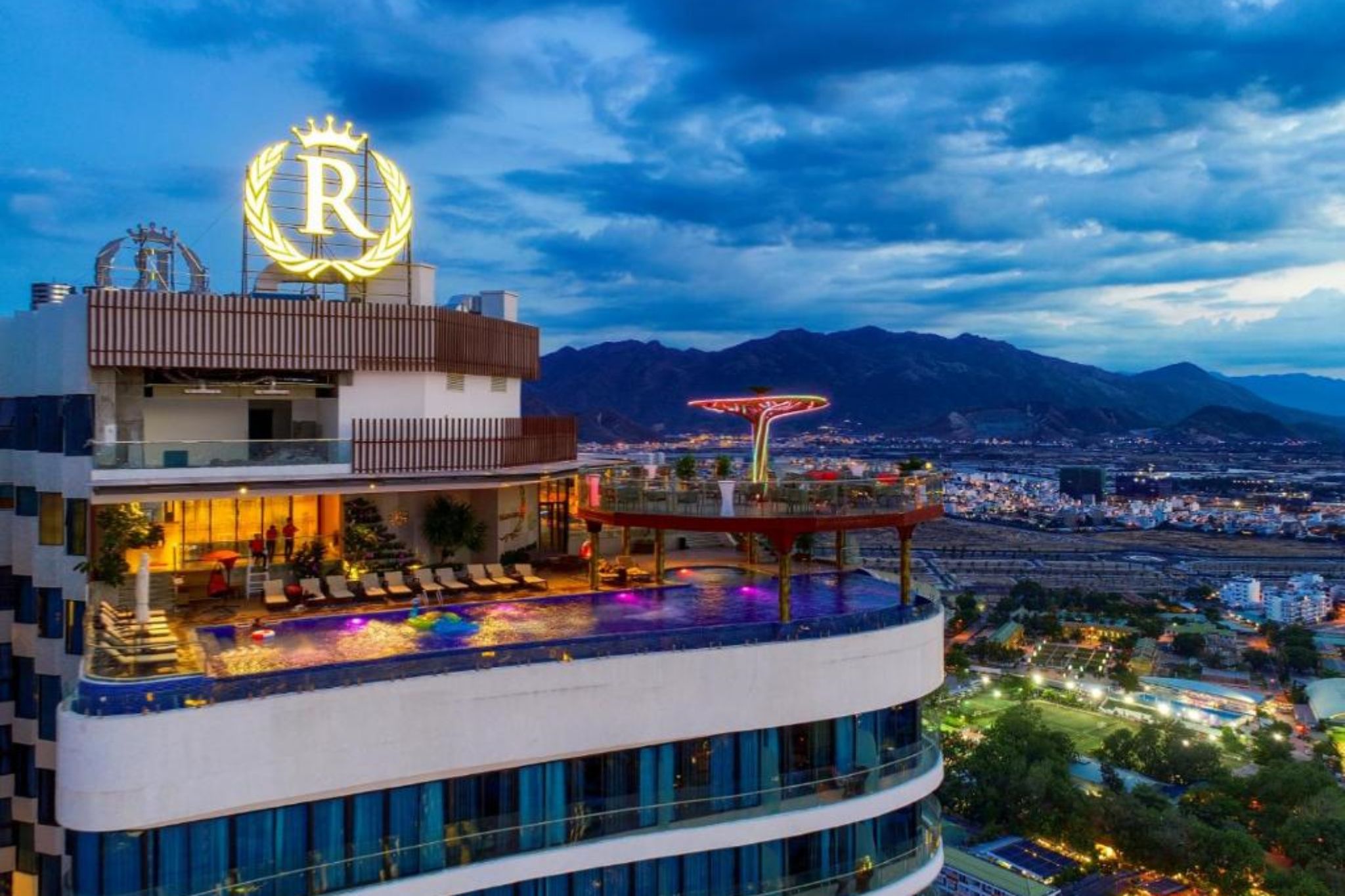 không gian thi công nội thất khách sạn ven biển