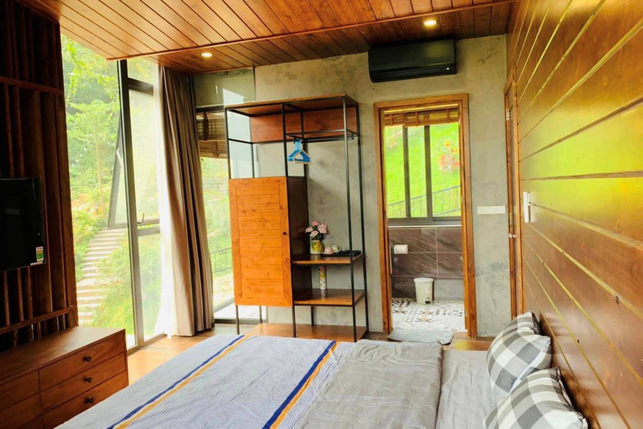 ánh sáng trong thiết kế nội thất homestay gỗ