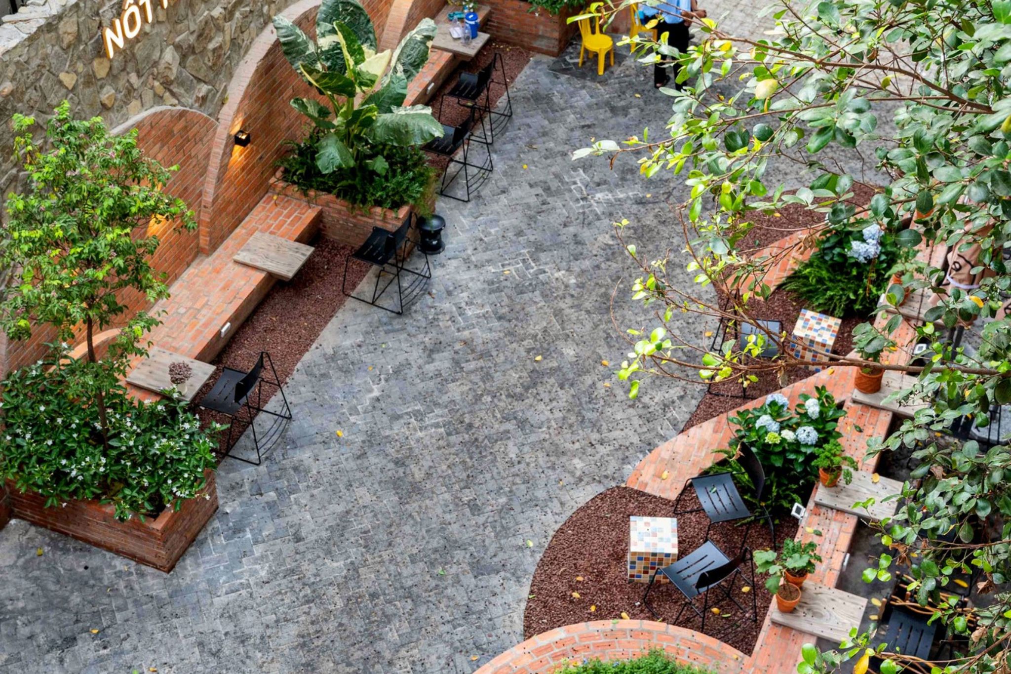 Thiết kế Phê La Xuân Thủy