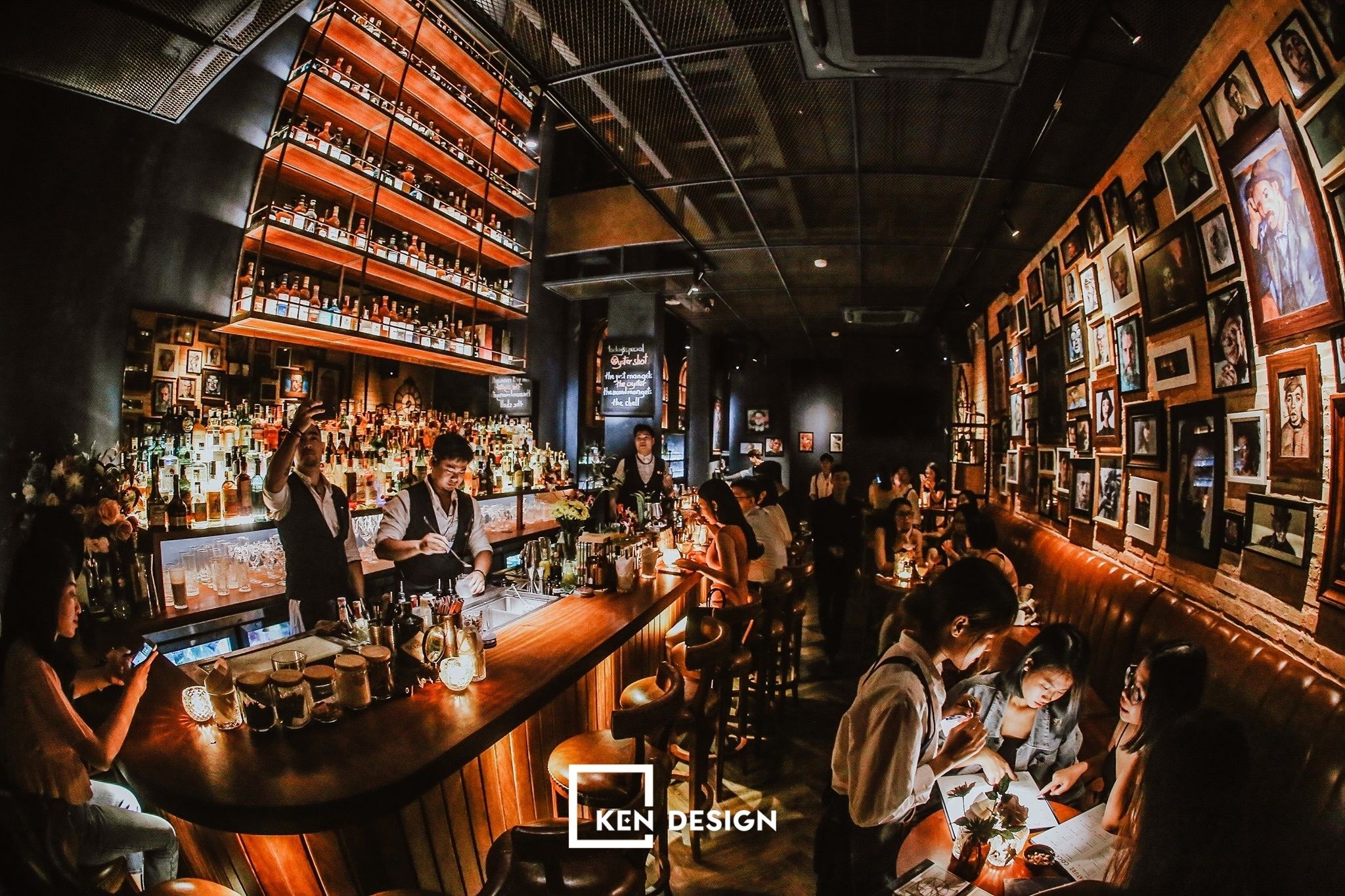 thiết kế pub cổ điển