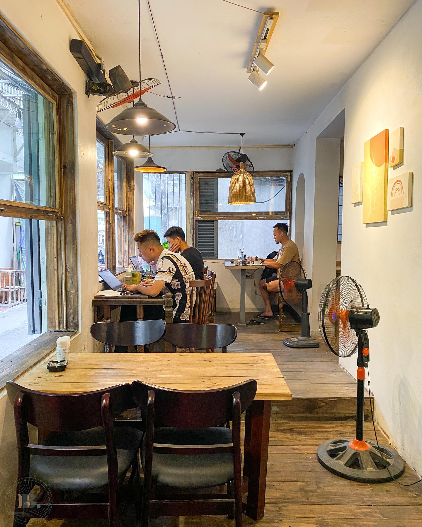thiết kế quán cafe nhỏ 40m2 