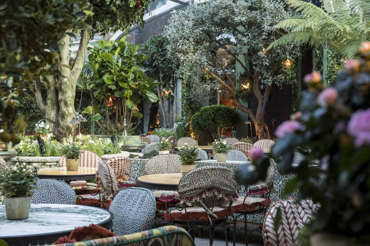 mau-thiet-ke-quan-cafe-san-vuon