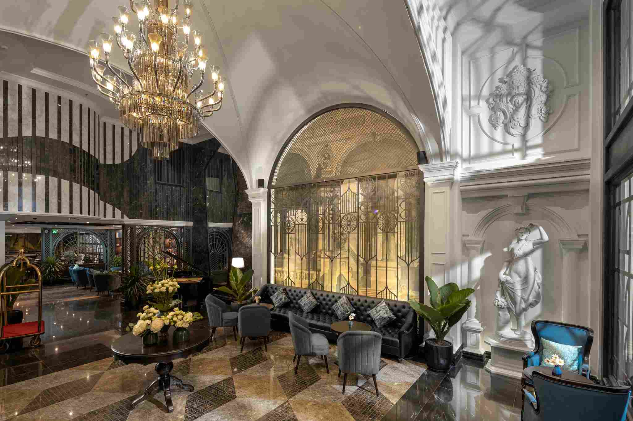 Meritel Hanoi hotel lobby space