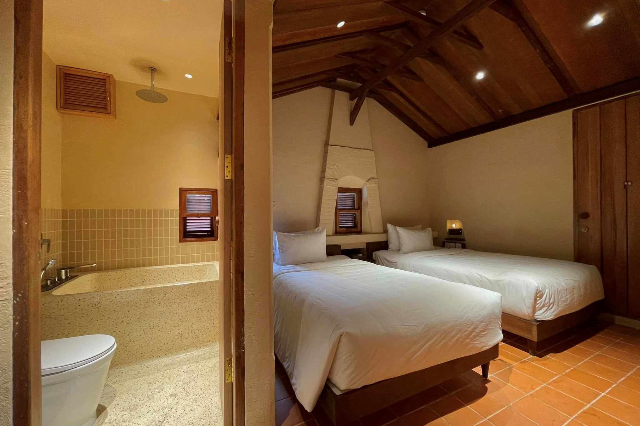 Phòng twin với hai giường đơn của Banla Boutique Hotel Đà Lạt 